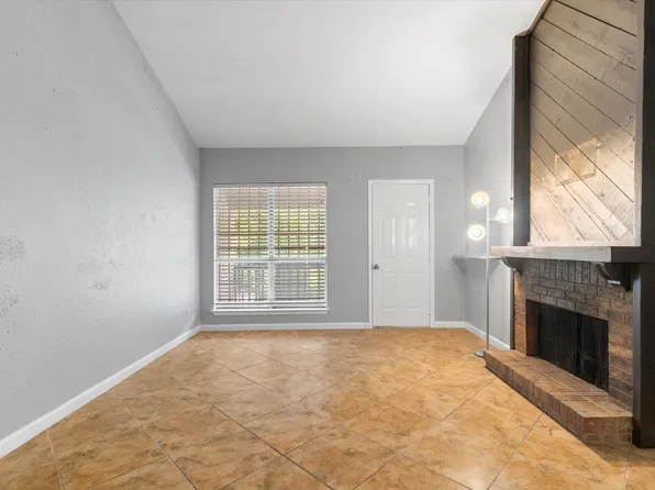 7165 Fair Oaks Ave APT 51, Dallas, TX 75231