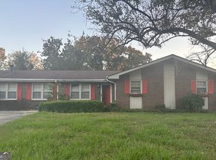 102 Monteigo Ct, Centerville, GA 31028