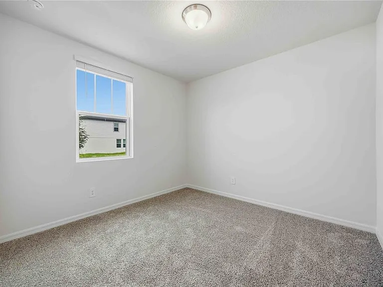 5009 Katrina Dr — Photo 7