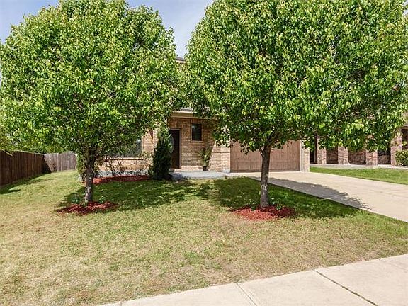 2nd image of 1710 E Mesa Park Cv