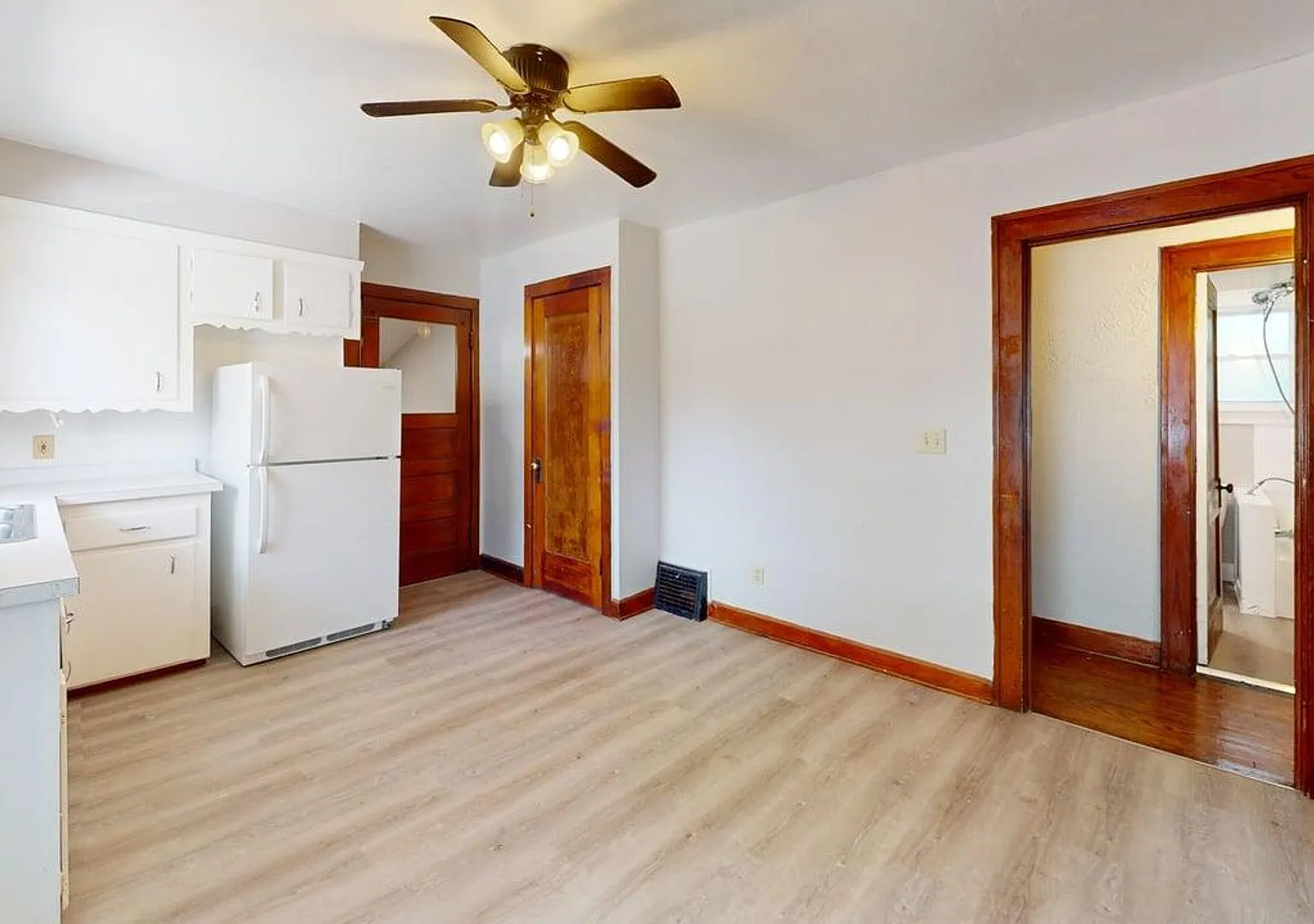 Lorain 2 bd/ 1 bath Single family Home — Photo 1