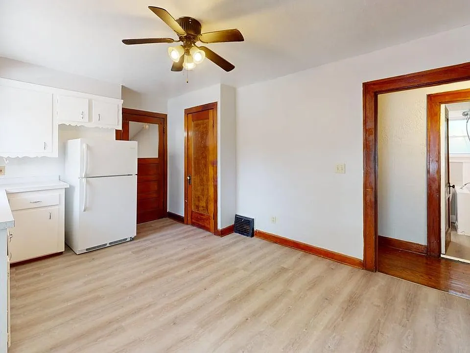 1377 Nichols Ave