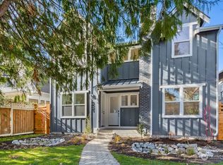 5521 16th Ave NE, Seattle, WA 98105