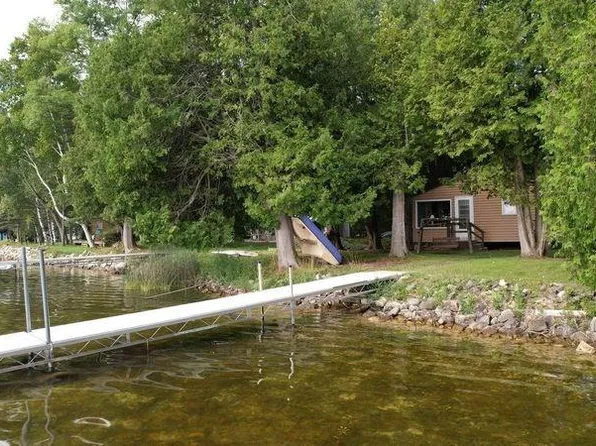 5420 W Shore Dr, Sturgeon Bay, WI 54235