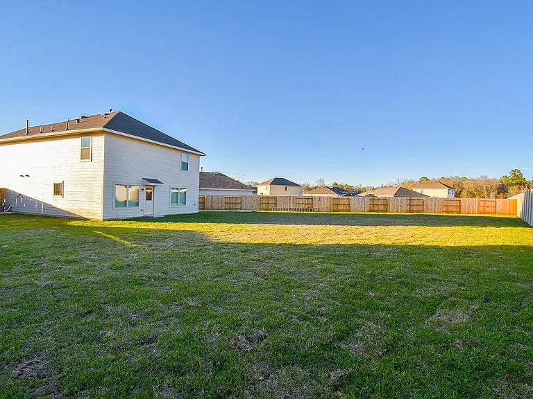 18987 Panzini Dr — Photo 32