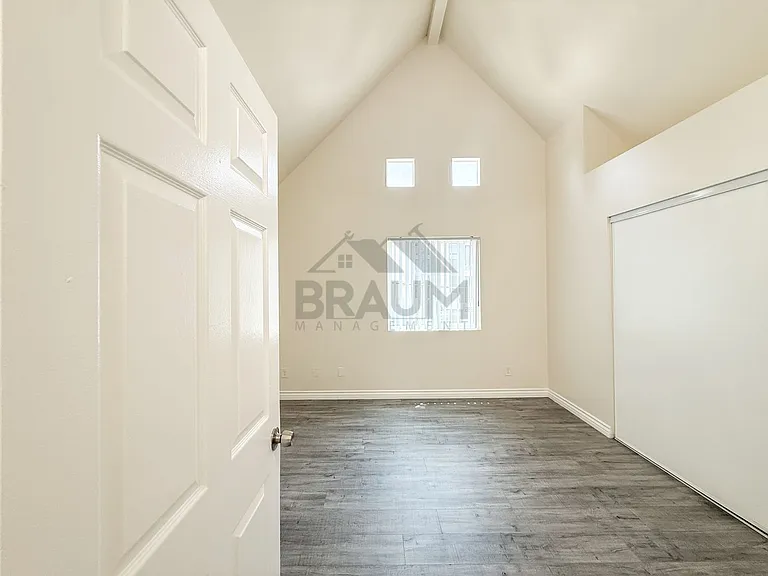 14257 Friar St — Photo 23