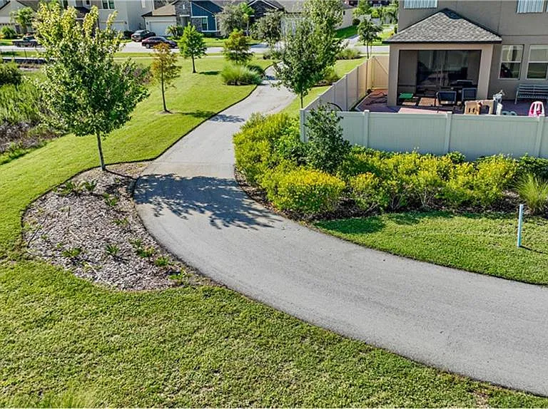 8309 Crescent Oaks Dr — Photo 45