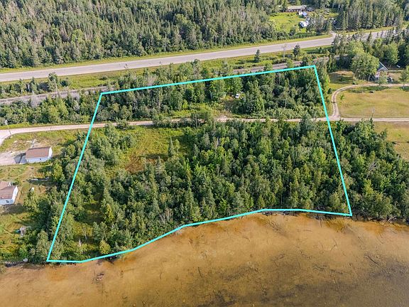 3rd image of 3193 N Gulliver Lake Rd