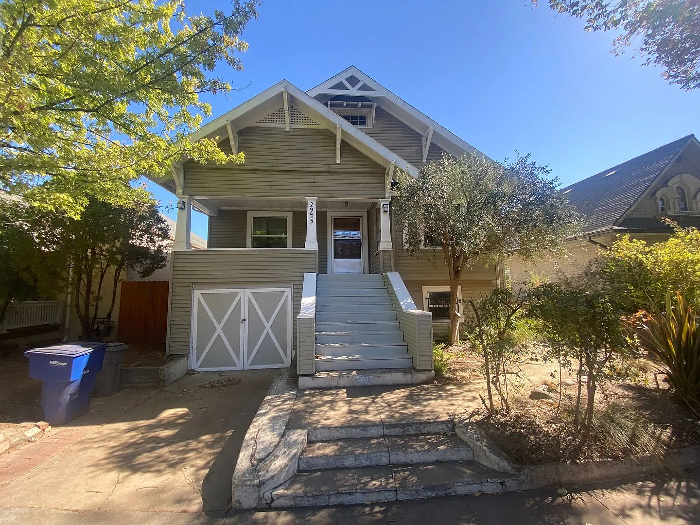 2945 Franklin Blvd photo 1