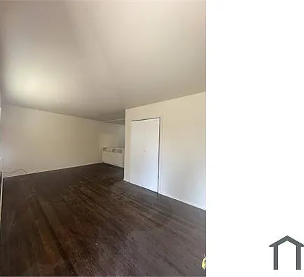 1725 Chester St — Photo 9