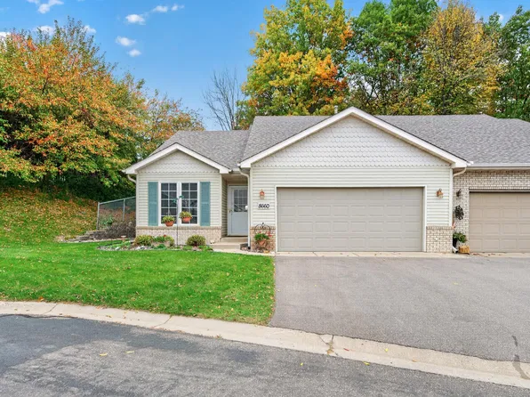 8660 Powers Pl, Chanhassen, MN 55317