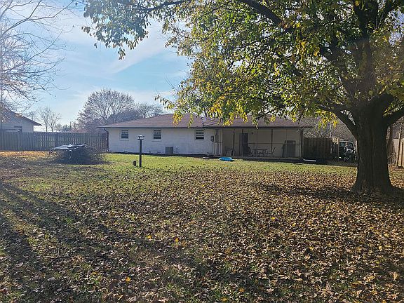 2nd image of 12132 N Everett Dr