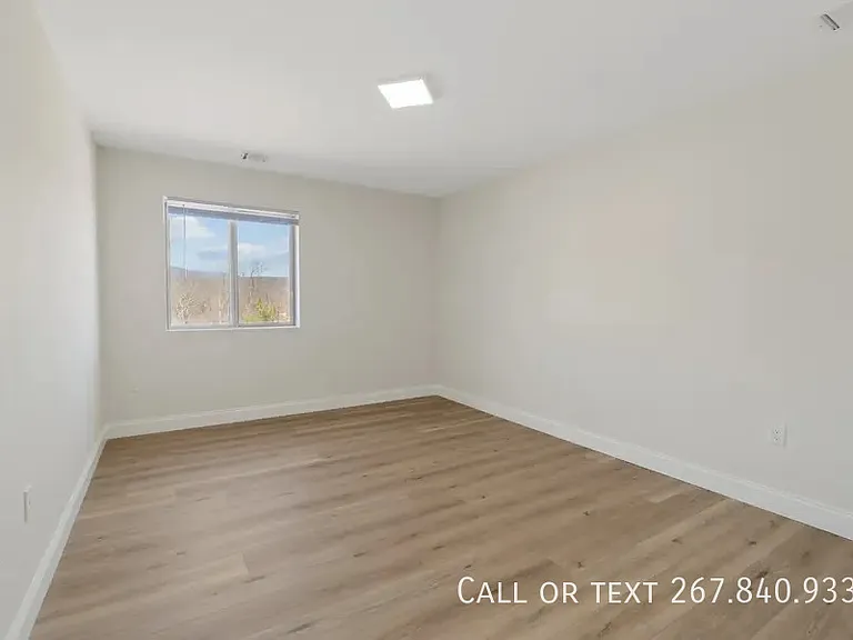 500 College Park Dr — Photo 41