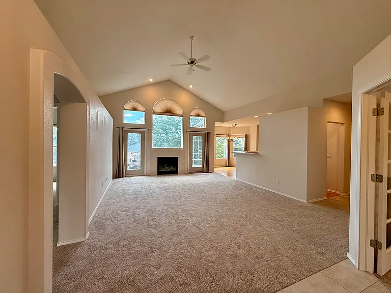 5330 Roundup Dr — Photo 5