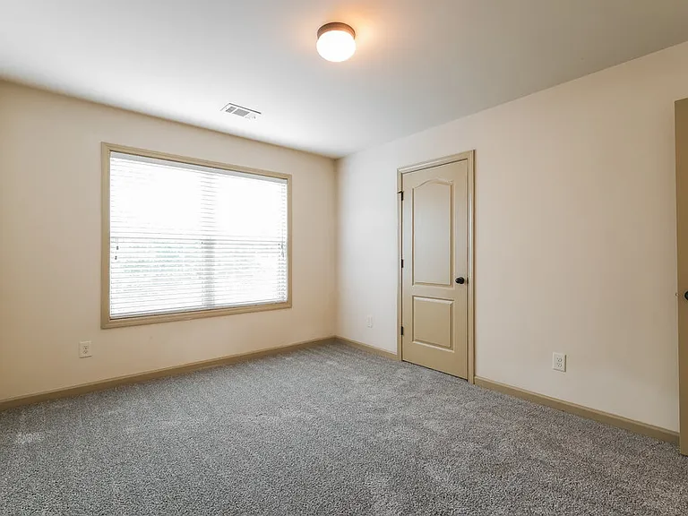 1828 Bridle Rd — Photo 15