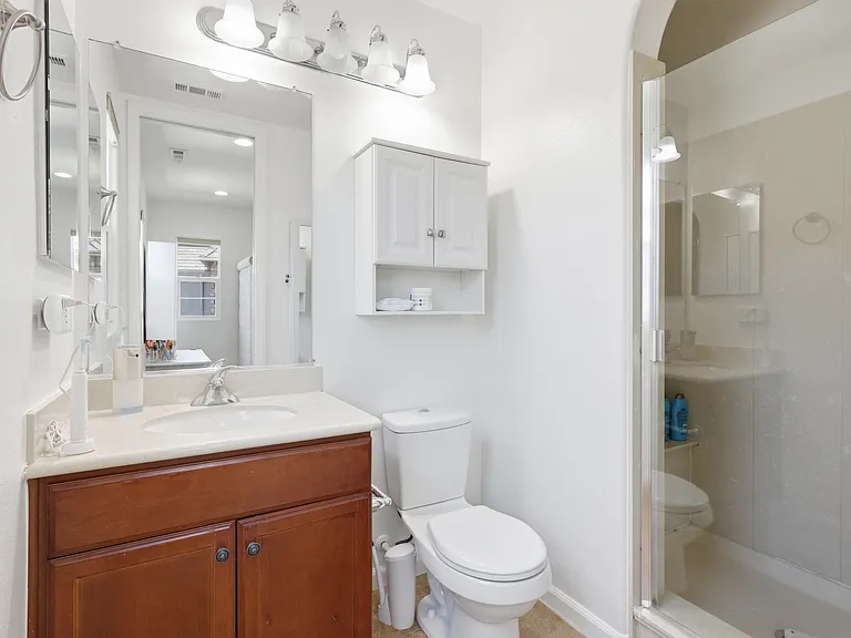 Bathroom 4