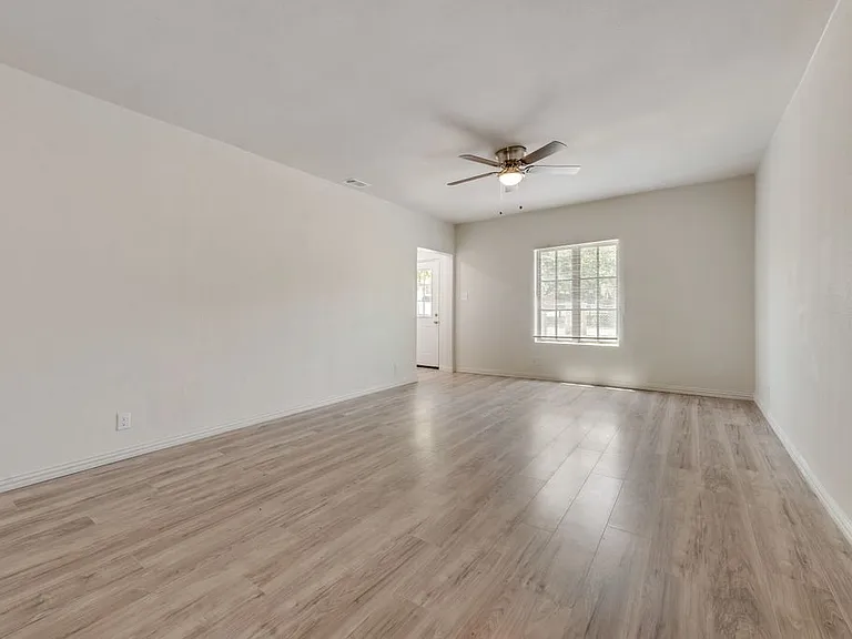 2704 Rosen Ave — Photo 8