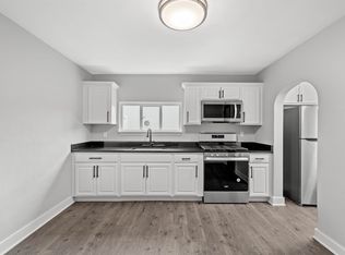 105 Broadway St, Coraopolis, PA 15108