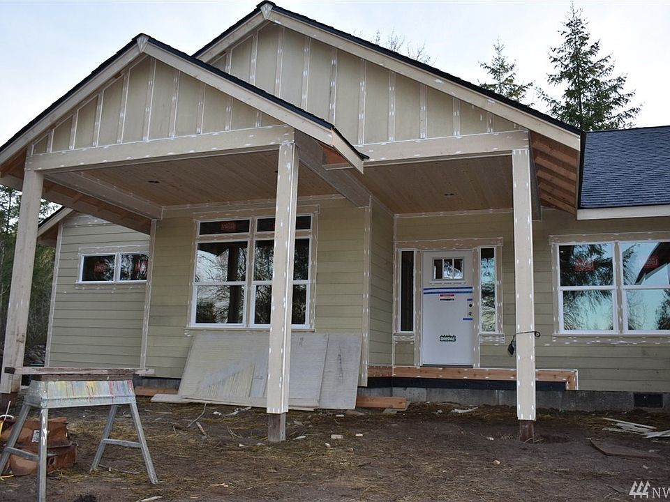 1st image of 14035 Rainier View Ln SE