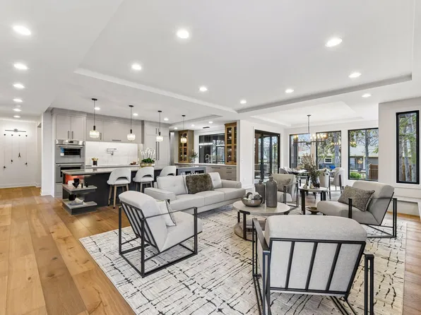 4601 Concord Ter, Edina, MN 55424