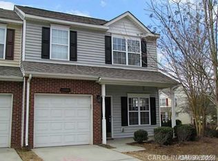 15504 Stronvar House Ln, Charlotte, NC 28277