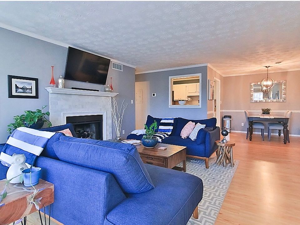 1st image of 1703 Country Park Dr SE