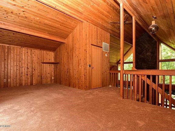 5th image of 24128 Temple Dr