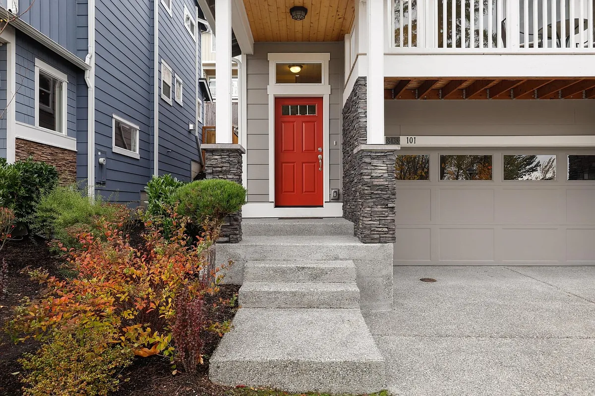 Building Photo - 169th Ave NE