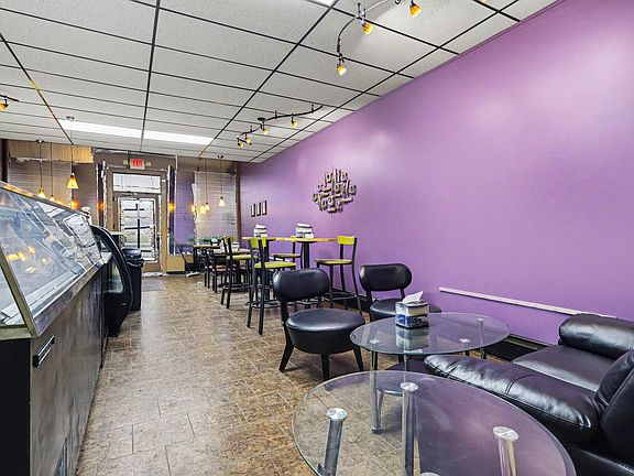 4th image of 130 E Water St