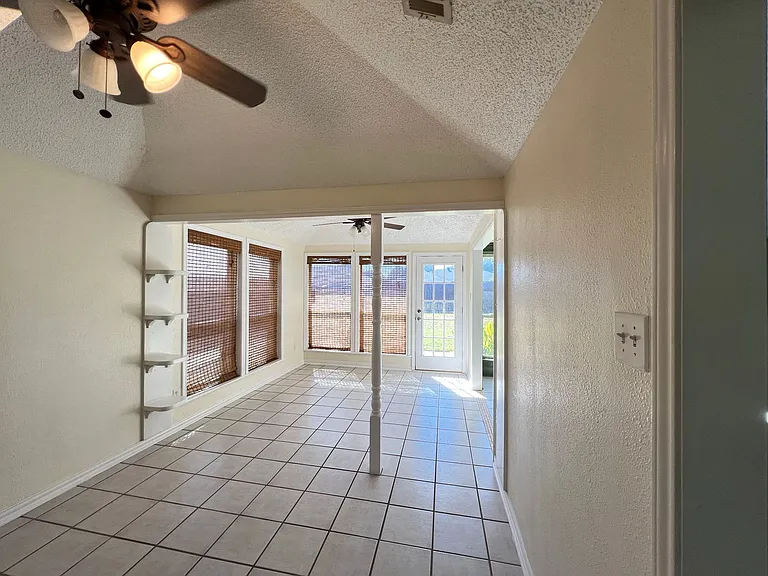 2312 Blue Cypress Dr — Photo 7