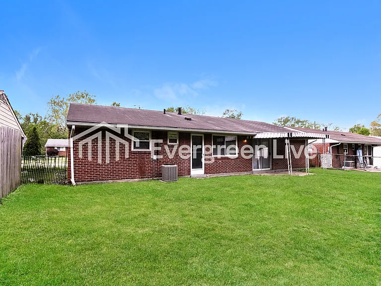 5388 Whitmore Dr — Photo 15