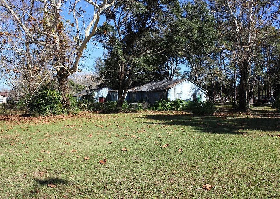 1st image of 126 Bluebonnet Dr