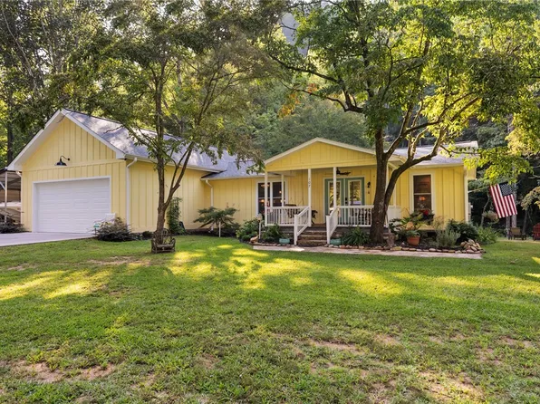 107 Holcombe Holw, Sunset, SC 29685