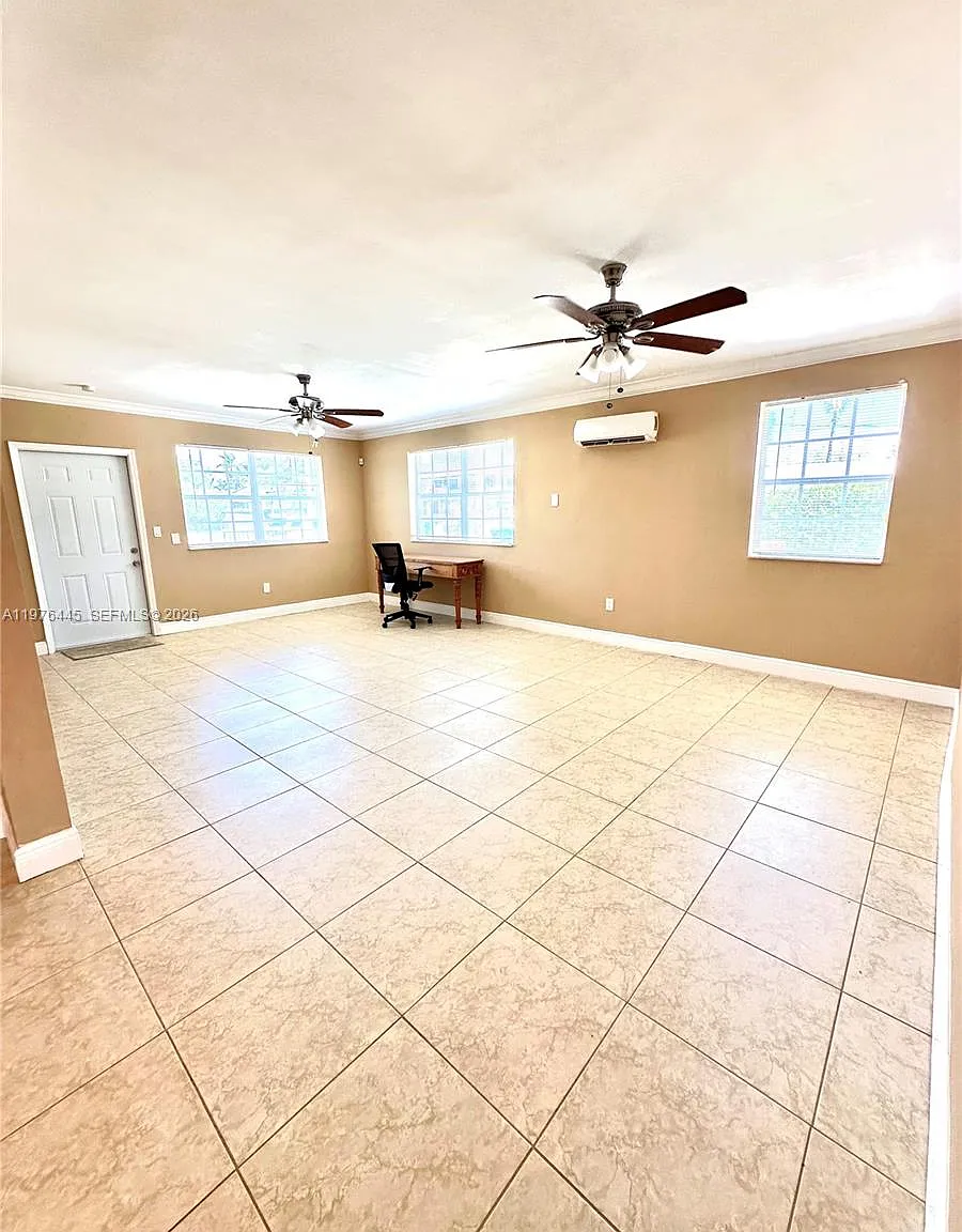 4 bed, 3.0 bath, 2313 sqft, $5,500 — Photo 4