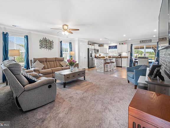5th image of 125 Balthasar Dr