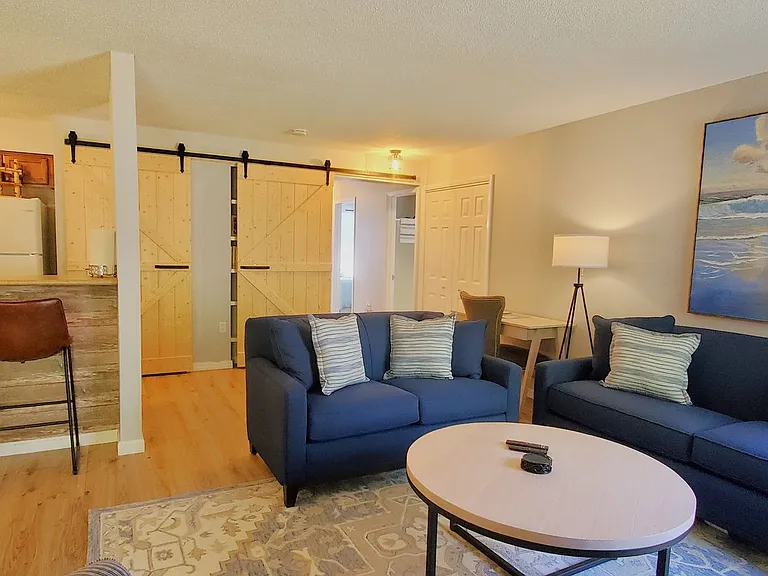5741 Hilltop Way — Photo 2