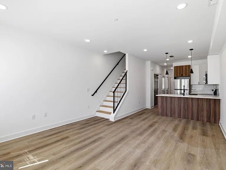 2534 N 11th St #2 — Photo 11