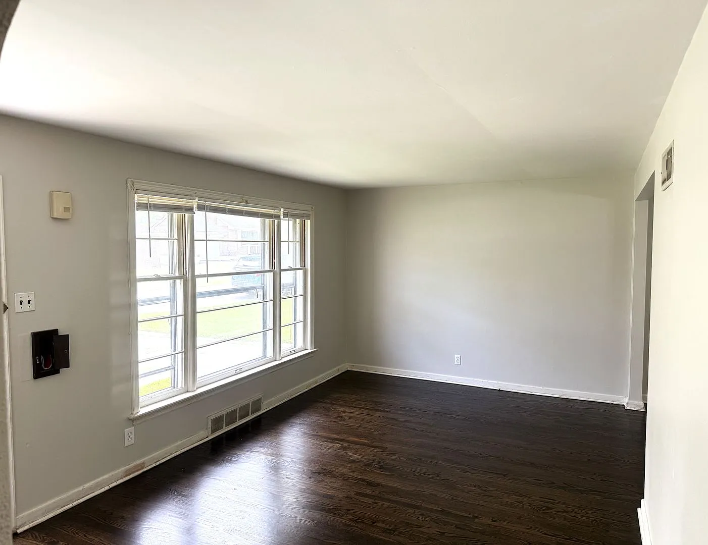 Bellfontaine Neighbors Home for Rent — Photo 2