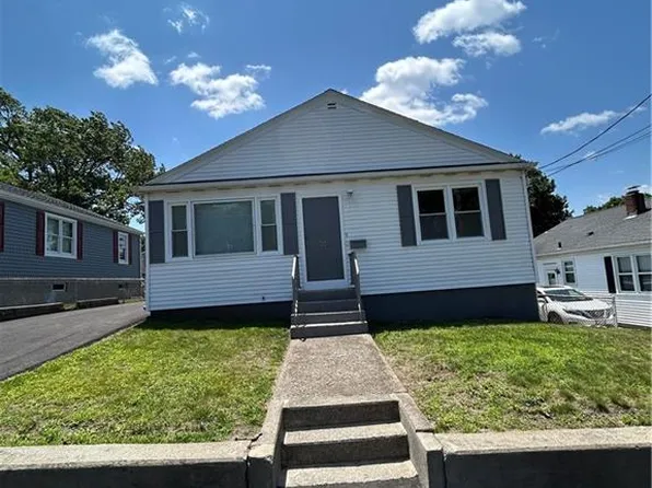 55 Oliver St, North Providence, RI 02904