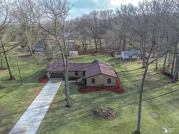 3rd image of 3335 School Rd