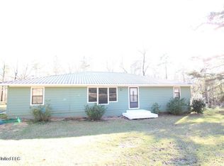 130 Long Leaf Rd, Lucedale, MS 39452