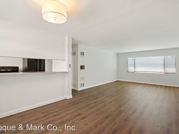 4th image of 303 California Ave APT 33