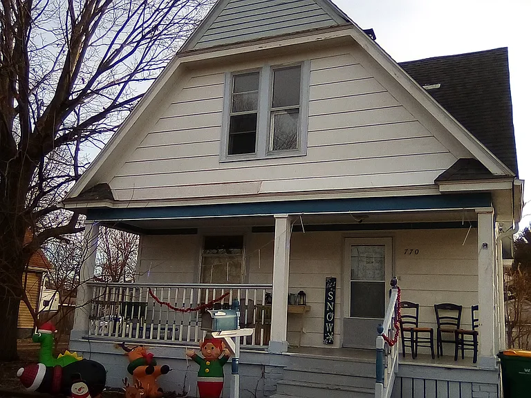 770 E 3rd St — Photo 1