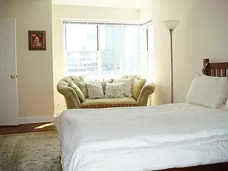 Rented by R New York