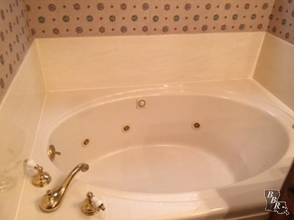 2nd image of 102 Newsom Dr
