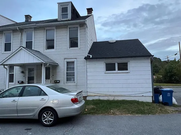 136 Bennett St, Reading, PA 19605