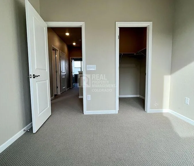 471 Interlocken Blvd — Photo 15