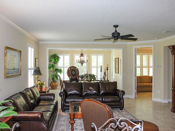 4th image of 23 Woodhurst Dr