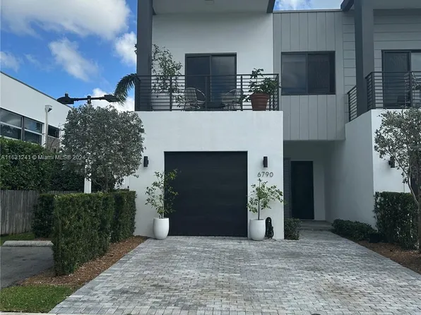 6790 SW 80th St, Miami, FL 33143