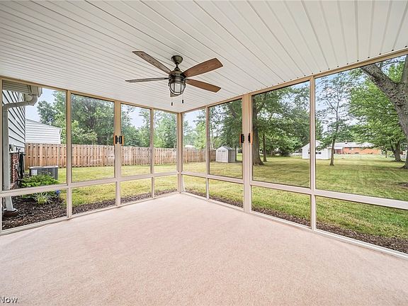 5th image of 812 Rose Blvd